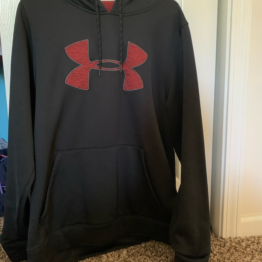 Under Armour sweatshirt